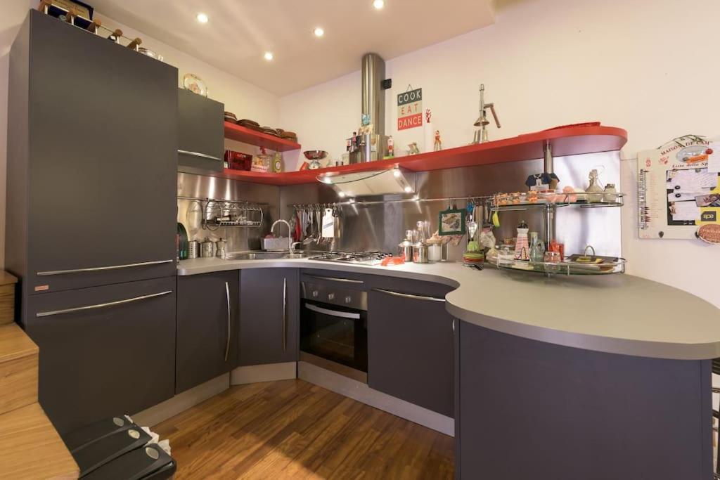 Traditional Apartment In Old City Bari Exterior foto
